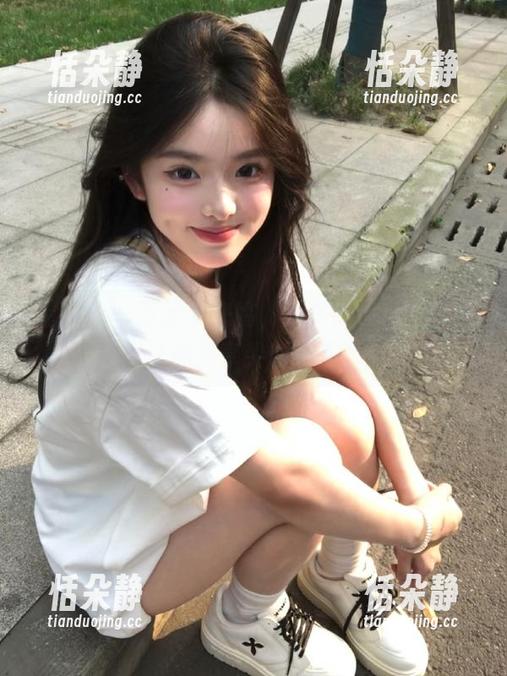 星颜社 - 万圣节来临，晨晨Cherry写真壁纸让你尽享尖叫乐趣！.txt