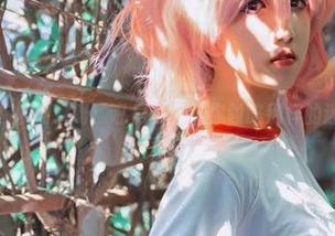 泳装下的是你的阿薰呀：私房写真让你领略别样的迷人风采.txt