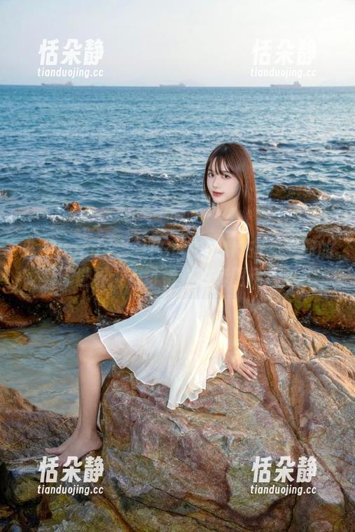 普美Bomi(보미)[BLUECAKE]兔女郎的美图世界：不可错过的套图精选.txt