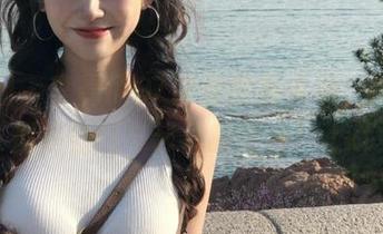 微密圈 – 李嘉欣97白丝图集来袭，每一张都是福利与艺术的结合！.txt