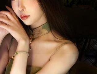 不可错过的杏仁曲奇写真合集：生徒会坏猫猫的网盘资源整理.txt
