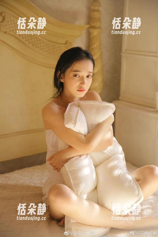 梦丝女神 - 莹仙女丝袜写真发布，海量福利图片等你欣赏！.txt