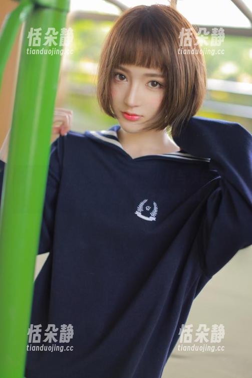 森萝财团 - 定制的狂欢：小梓与灰丝共同演绎的写真故事，笑点满满！.txt