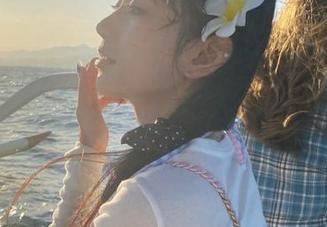 森萝财团为您准备的白丝美少女写真资源，完全免费，绝对是爱好者们的必备收藏！.txt