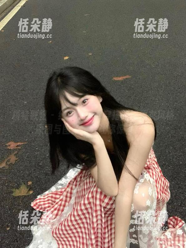 模特联盟 - 细看李梓熙穿搭的连体衣风格，原图与图集定会让你惊喜！.txt