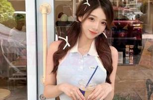 模范学院 – 唐琪儿il女仆写真中的故事：每一张原图都是艺术作品.txt