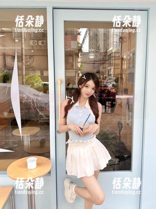 模范学院 - 唐琪儿il女仆写真中的故事：每一张原图都是艺术作品.txt