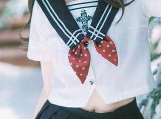 模范学院 – 与艾莉Evelyn一起探索旗袍之美：全新图包资源分享，感受传统与现代的交融.txt
