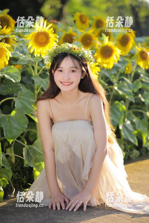 模范学院-露露Andrea 模范学院 - 露露Andrea的旗袍美图,让我一瞬间怀疑人生、怀疑我的穿衣品味!.txt