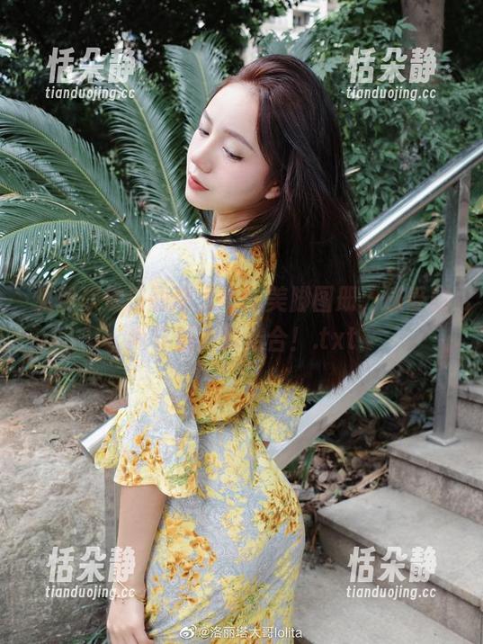 免费欣赏洛丽塔大哥的美脚图册，感受时尚与魅力的结合！.txt