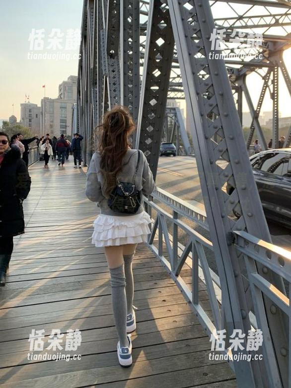 爱蜜社 - 杨紫嫣candy学姐写真全集，满满的青春气息等你来探秘哦！.txt