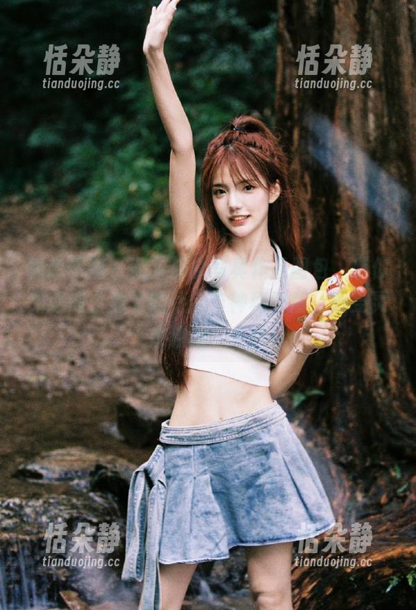 物恋传媒-菜菜 物恋传媒 - 菜菜修女写真作品图包,带你领略博主独有的清新与神秘气质,感受灵感碰撞!.txt