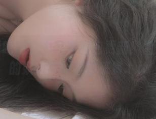 白莉爱吃巧克力写真图包更新！雷电将军的妖娆风采等你来赏.txt