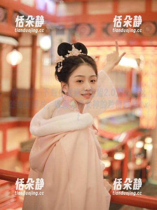 微密圈 - 下载白龙猫女空姐2.0加长黑丝的唯美图片，收藏时尚女神的独特魅力.txt