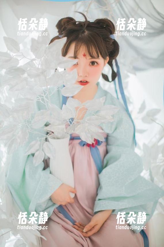 神乐坂真冬 一起来欣赏神乐坂真冬体操服的美图分享,展现运动的无限魅力.txt