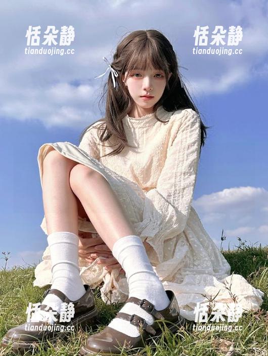 秀人网-Angela小热巴 秀人网 - Angela小热巴眼镜风情精选合集:多种风格的完美演绎,超越时尚界限.txt