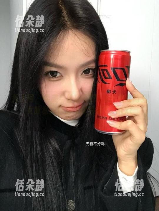 秀人网 - 柔美与性感交织：z杯悠悠的兔女郎私拍作品让你惊艳不已.txt