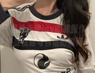 秀人网 – 精选乔伊joy的和服作品，用镜头捕捉优雅与自信的瞬间.txt