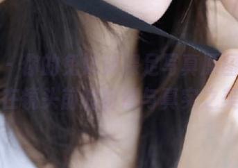 秀人网 – 你的兔妹妹裸足写真原图揭秘，观看她在镜头前的自然与真实之美！.txt