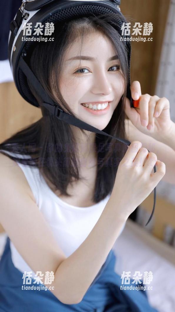 秀人网 - 你的兔妹妹裸足写真原图揭秘，观看她在镜头前的自然与真实之美！.txt