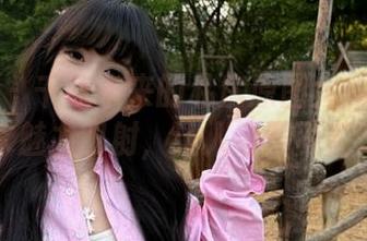 秀人网 – 千夜未来的私房原图大揭秘：死库水魅力四射，让人欲罢不能.txt