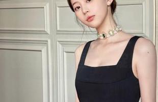 秀人网 – 甘甜旅拍时光，尽在“呆呆的瑞bb”魅惑的写真图集中绽放！.txt