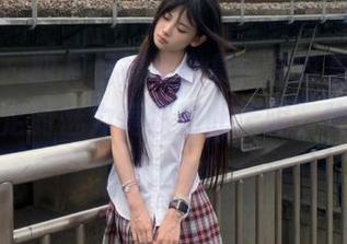 秀人网 – 四月月裸足合集：在这里，你会发现裸足的魅力竟然如此无限，快来欣赏！.txt