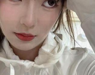 秀人网 – 职场穿搭的灵感源泉，娜娜baby高清原图职业装写真不容错过.txt