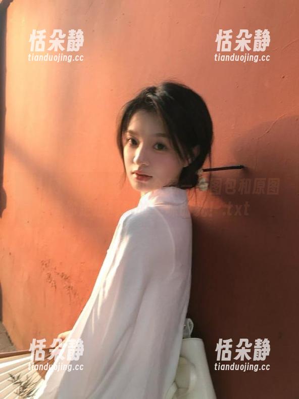 秀人网 - 厨房里的小仓鼠——图包和原图带你走进厨娘的美味时光！.txt