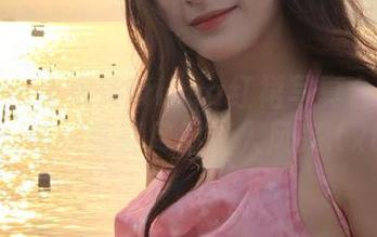秀人网 – 小泡芙winna红裙写真合集分享：每一幕都尽显迷人风采.txt