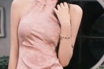 秀人网 – 一起探索小茉莉jasmine的海边写真：在线获取最美的资源体验！.txt