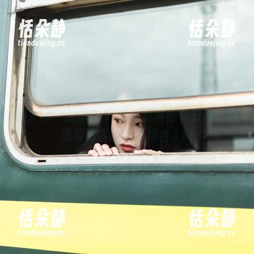 秀人网-慧敏Vivi 秀人网 - 慧敏Vivi黑丝写真图集分享:性感与艺术的完美结合.txt