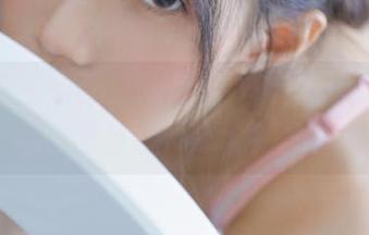 秀人网 – 爱酱里全新镂空套图最新上线，诠释青春与活力的完美结合.txt