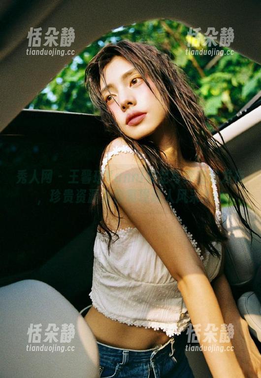 秀人网-王馨瑶Yanni 秀人网 - 王馨瑶Yanni美足写真在线发布,珍贵资源为你展现迷人风采.txt