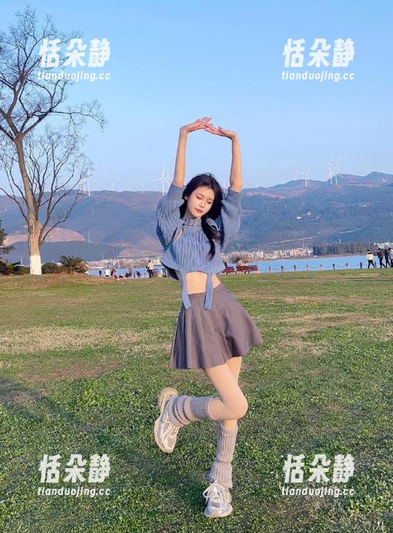 秀人网-王馨瑶yanni 秀人网 - 王馨瑶yanni黑丝写真合集:探索她绚丽多姿的身影与深邃情感.txt