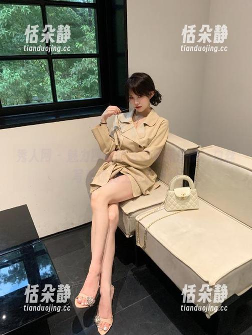 秀人网 - 魅力四射的璀灿私房作品，白丝写真惊艳上线！.txt