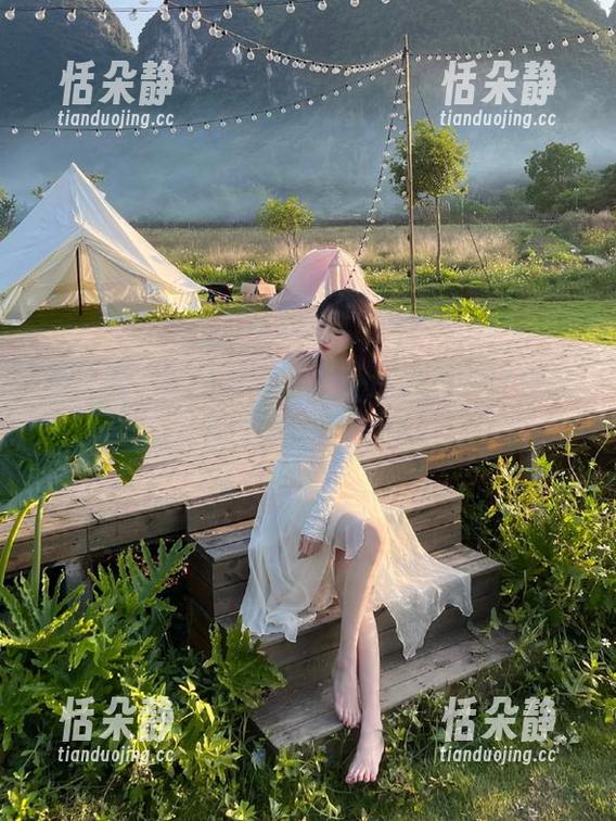 秀人网-白沫 秀人网 - 白沫穿上睡衣,展现出独特魅力的美图套图.txt