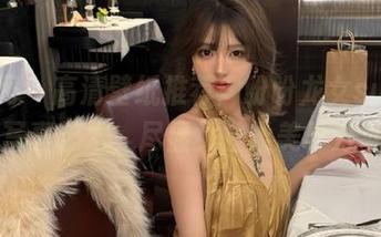 秀人网 – 高清壁纸推荐：盼盼龙女sunny吊带写真艺术，尽显女性柔美与力量.txt