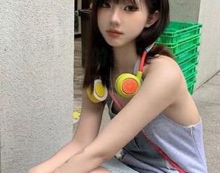 秀人网 – 草间弥生的奇幻之旅：芝芝booty修女写真作品集探讨人生与艺术的交汇.txt