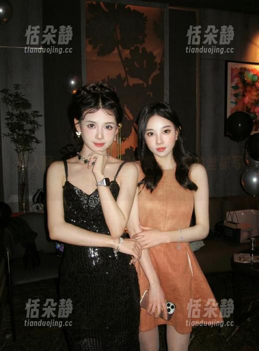 秀人网 - 让我们一起欣赏谭小灵的丝袜写真分享，感受美丽瞬间.txt