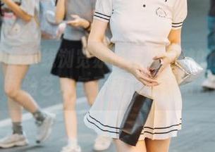 秀人网 – 在线浏览赤间菀枫女孩的精美写真，体验艺术与青春的完美结合.txt
