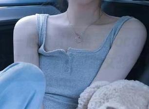 秀人网 – 一起欣赏陈怡曼coco姐姐的套图，分享那些年追过的女孩梦！.txt