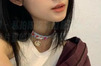 秀人网 – 私拍陈柒柒的夏日魅力：沉醉在这组图片里的每一个瞬间，别想逃！.txt