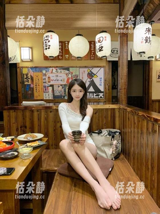 秀人网 - 精选雨儿baby兔女郎图包：倾心捕捉每一个梦幻瞬间.txt