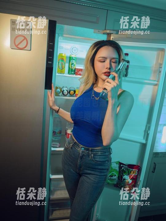 秋和柯基时尚比基尼图包震撼发布，下载后尽情欣赏美丽瞬间！.txt