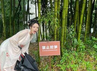 御姐写真资源！秋和柯基倾情演绎的绝美瞬间，值得收藏.txt