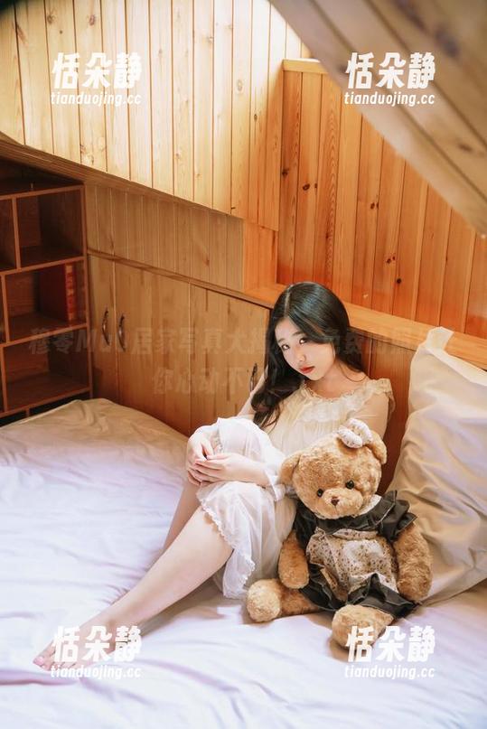 穆零Mu0居家写真大揭秘，免费的照片让你心动不已！.txt