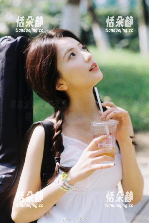 紧急企划 - 在无圣光下，林书辞女友合集展示了如何颠覆传统美学！.txt