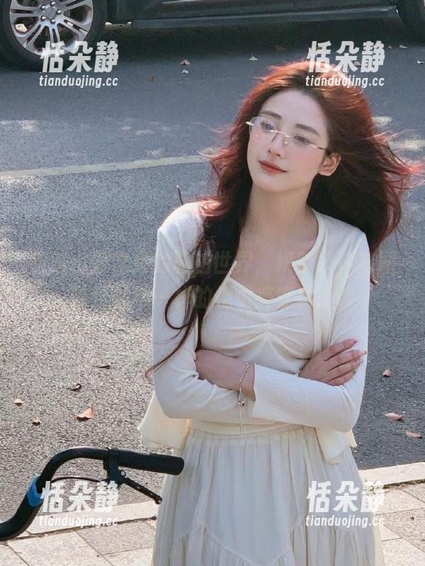 走进山野之灵的私拍世界，织梦映像套图带给你不一样的视觉盛宴！.txt