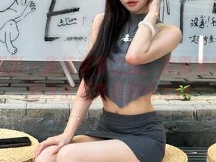 绮梦摄影 – 高清写真之旅：露露妹妹的时尚与自然完美融合.txt